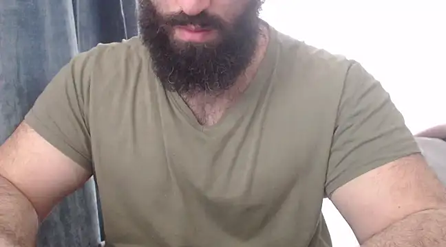 Snapshot of hugemachohandsome chatting on 03-11-25, 11:23 hugemachohandsome online show from 03-11-25, 11:23