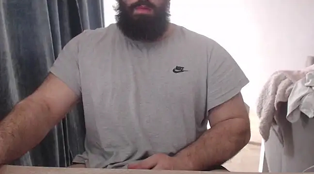 Snapshot of hugemachohandsome chatting on 03-15-25, 08:26 hugemachohandsome online show from 03-15-25, 08:26