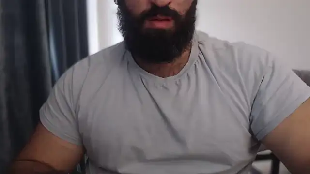 Snapshot of hugemachohandsome chatting on 09-26-25, 02:54 hugemachohandsome online show from 09-26-25, 02:54