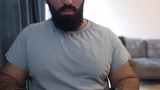 Snapshot of hugemachohandsome chatting on 10-22-25, 11:32 hugemachohandsome online show from 10-22-25, 11:32