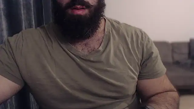 Snapshot of hugemachohandsome chatting on 10-29-25, 11:17 hugemachohandsome online show from 10-29-25, 11:17