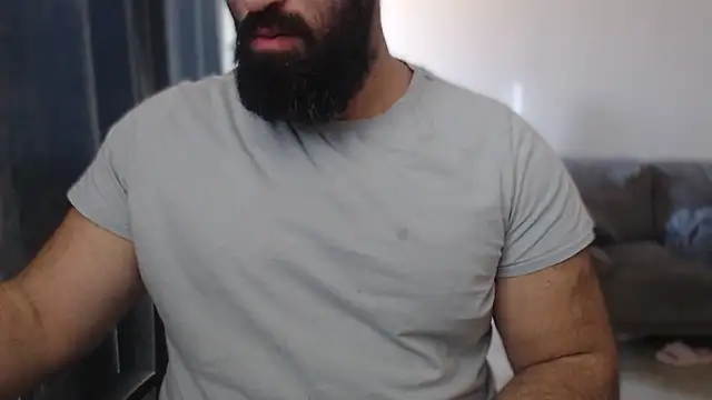 Snapshot of hugemachohandsome chatting on 11-06-25, 09:10 hugemachohandsome online show from 11-06-25, 09:10