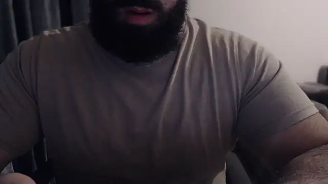 Snapshot of hugemachohandsome chatting on 11-28-25, 10:56 hugemachohandsome online show from 11-28-25, 10:56