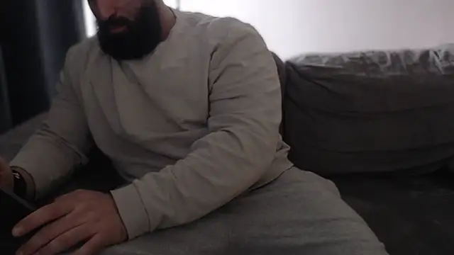 hugemachohandsome online show from 12-05-25, 11:52