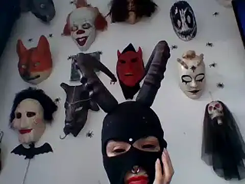 Snapshot of FeticheMacabre chatting on 12-06-24, 08:40 FeticheMacabre online show from 12-06-24, 08:40