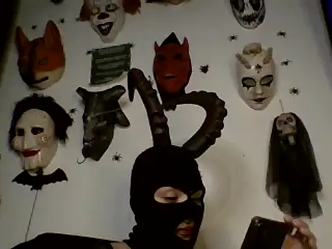 Snapshot of FeticheMacabre chatting on 12-08-24, 02:07 FeticheMacabre online show from 12-08-24, 02:07