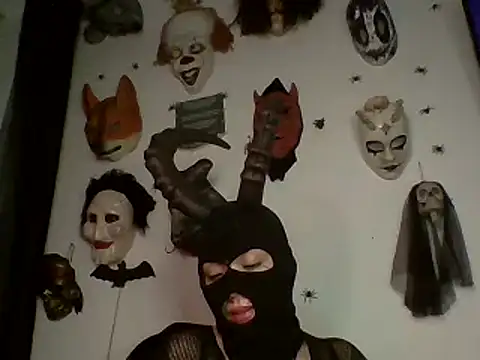 Snapshot of FeticheMacabre chatting on 02-08-25, 04:25 FeticheMacabre online show from 02-08-25, 04:25