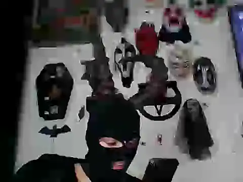 Snapshot of FeticheMacabre chatting on 09-26-25, 08:24 FeticheMacabre online show from 09-26-25, 08:24