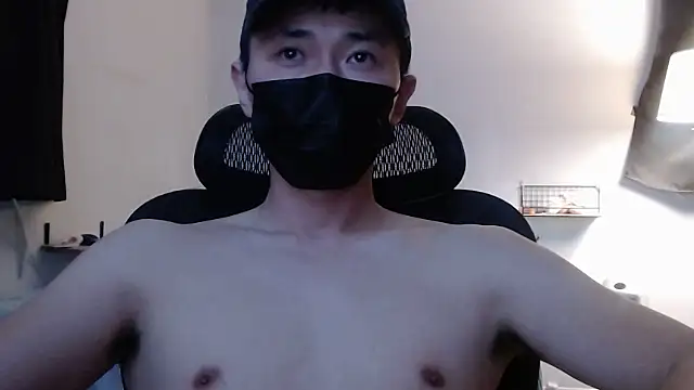 Snapshot of twbobo00715 chatting on 12-10-24, 01:32 twbobo00715 online show from 12-10-24, 01:32