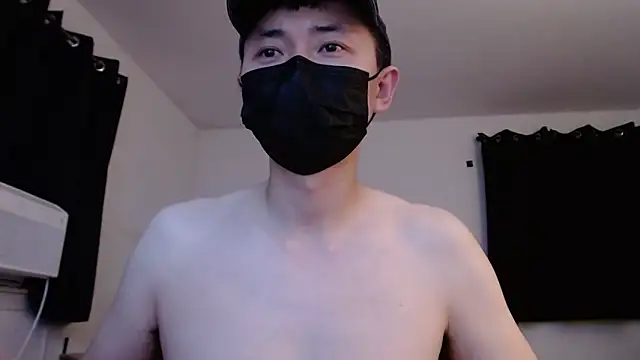 Snapshot of twbobo00715 chatting on 10-17-25, 10:34 twbobo00715 online show from 10-17-25, 10:34