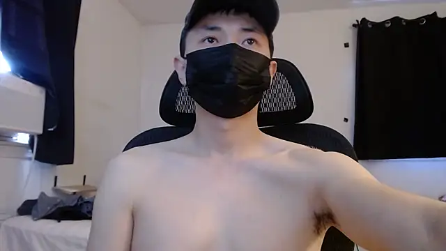 Snapshot of twbobo00715 chatting on 11-29-25, 05:05 twbobo00715 online show from 11-29-25, 05:05