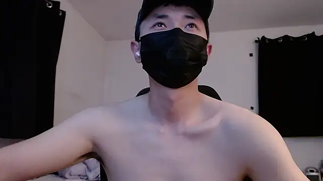 Snapshot of twbobo00715 chatting on 12-01-25, 11:32 twbobo00715 online show from 12-01-25, 11:32