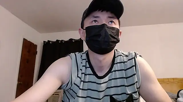 Snapshot of twbobo00715 chatting on 01-10-26, 11:09 twbobo00715 online show from 01-10-26, 11:09