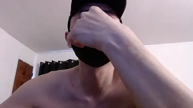 Snapshot of twbobo00715 chatting on 01-14-26, 04:56 twbobo00715 online show from 01-14-26, 04:56