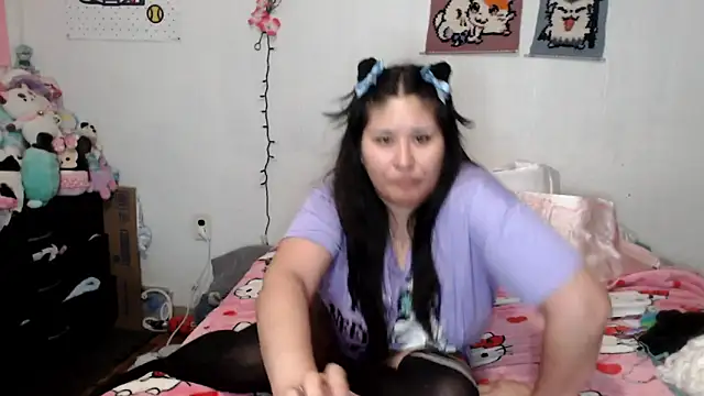 Cupcakecutie449 online show from 02-11-26, 05:23