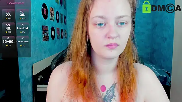 madness lia online show from 12-30-24, 07:37