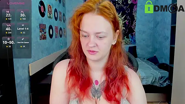 madness lia online show from 02-11-25, 02:57