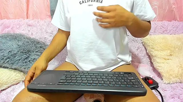 iisabella gonzalez online show from 02-25-25, 06:47