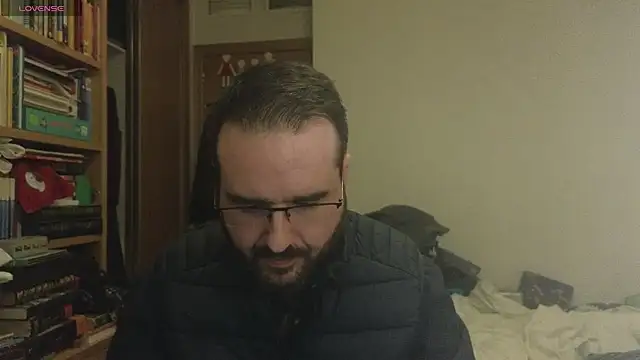 Snapshot of curiosillo83 chatting on 02-24-25, 03:31 curiosillo83 online show from 02-24-25, 03:31