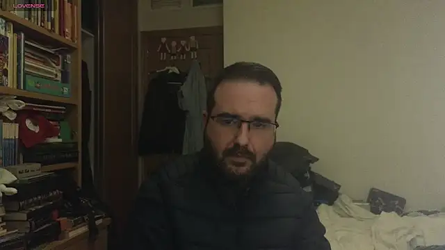 Snapshot of curiosillo83 chatting on 02-24-25, 06:36 curiosillo83 online show from 02-24-25, 06:36