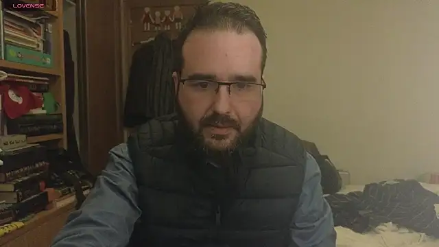 Snapshot of curiosillo83 chatting on 02-26-25, 04:35 curiosillo83 online show from 02-26-25, 04:35