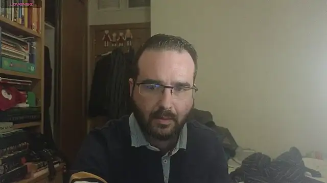 Snapshot of curiosillo83 chatting on 02-27-25, 04:43 curiosillo83 online show from 02-27-25, 04:43