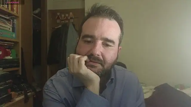 Snapshot of curiosillo83 chatting on 02-28-25, 03:59 curiosillo83 online show from 02-28-25, 03:59