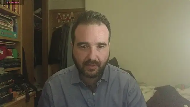 Snapshot of curiosillo83 chatting on 02-28-25, 08:28 curiosillo83 online show from 02-28-25, 08:28