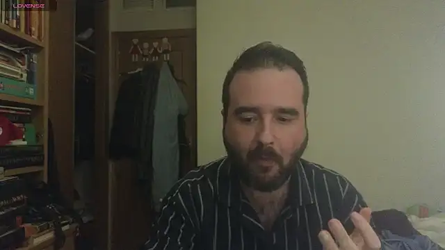 Snapshot of curiosillo83 chatting on 03-01-25, 06:00 curiosillo83 online show from 03-01-25, 06:00