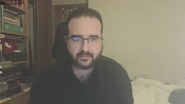 Snapshot of curiosillo83 chatting on 03-04-25, 03:15 curiosillo83 online show from 03-04-25, 03:15