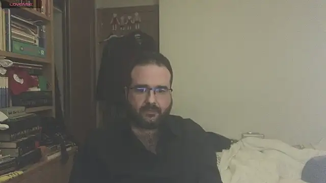 Snapshot of curiosillo83 chatting on 03-04-25, 06:18 curiosillo83 online show from 03-04-25, 06:18