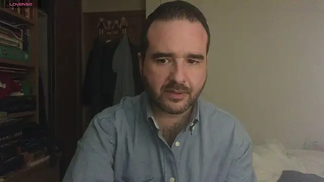 Snapshot of curiosillo83 chatting on 03-08-25, 10:24 curiosillo83 online show from 03-08-25, 10:24