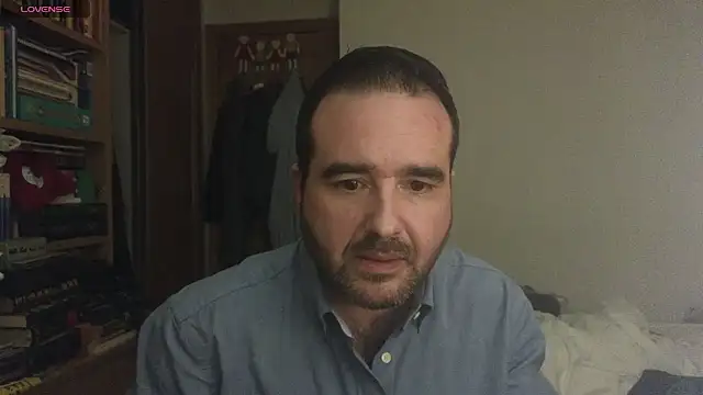 Snapshot of curiosillo83 chatting on 03-09-25, 04:27 curiosillo83 online show from 03-09-25, 04:27