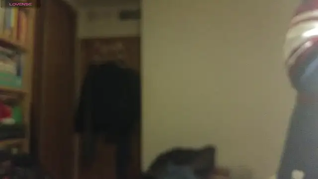 Snapshot of curiosillo83 chatting on 03-14-25, 03:03 curiosillo83 online show from 03-14-25, 03:03