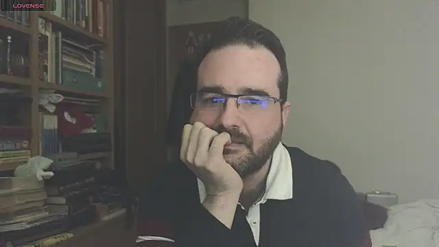 Snapshot of curiosillo83 chatting on 03-15-25, 05:04 curiosillo83 online show from 03-15-25, 05:04