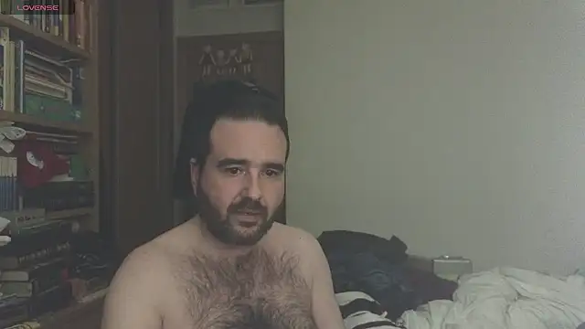 Snapshot of curiosillo83 chatting on 03-16-25, 08:32 curiosillo83 online show from 03-16-25, 08:32