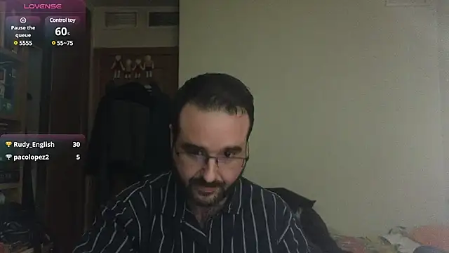 Snapshot of curiosillo83 chatting on 03-19-25, 08:45 curiosillo83 online show from 03-19-25, 08:45