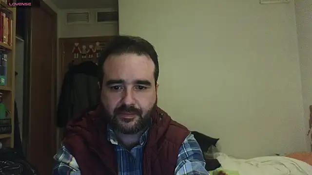 Snapshot of curiosillo83 chatting on 03-20-25, 03:14 curiosillo83 online show from 03-20-25, 03:14