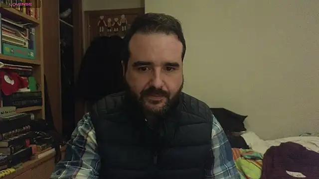 Snapshot of curiosillo83 chatting on 03-20-25, 09:24 curiosillo83 online show from 03-20-25, 09:24