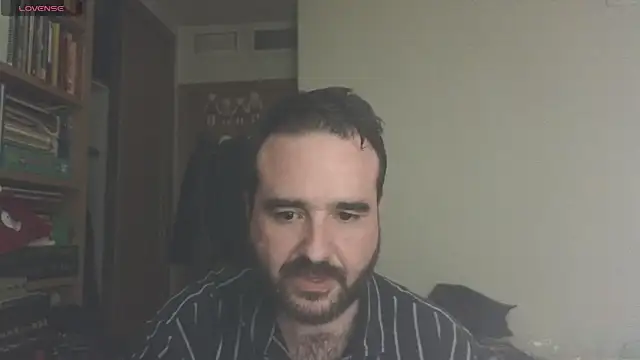 Snapshot of curiosillo83 chatting on 03-22-25, 03:09 curiosillo83 online show from 03-22-25, 03:09