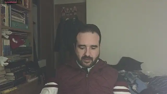 Snapshot of curiosillo83 chatting on 03-22-25, 09:21 curiosillo83 online show from 03-22-25, 09:21