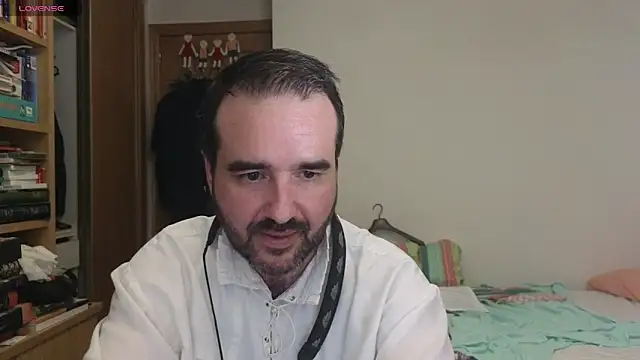 Snapshot of curiosillo83 chatting on 09-16-25, 12:44 curiosillo83 online show from 09-16-25, 12:44