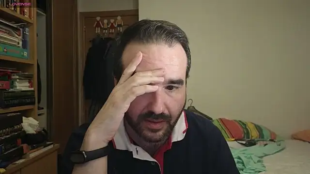 Snapshot of curiosillo83 chatting on 09-18-25, 04:53 curiosillo83 online show from 09-18-25, 04:53