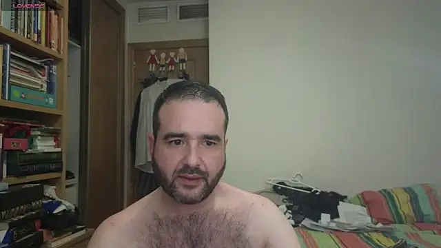 Snapshot of curiosillo83 chatting on 10-04-25, 01:47 curiosillo83 online show from 10-04-25, 01:47