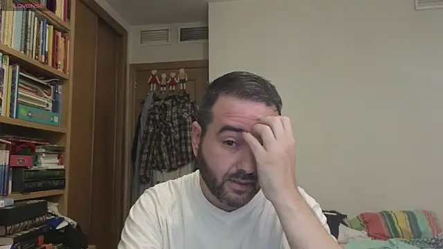 Snapshot of curiosillo83 chatting on 10-05-25, 04:49 curiosillo83 online show from 10-05-25, 04:49