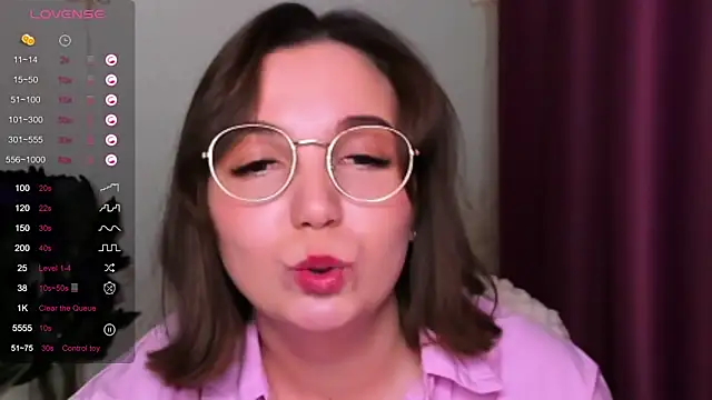 KindHazelHere  online show from 03-09-25, 07:05