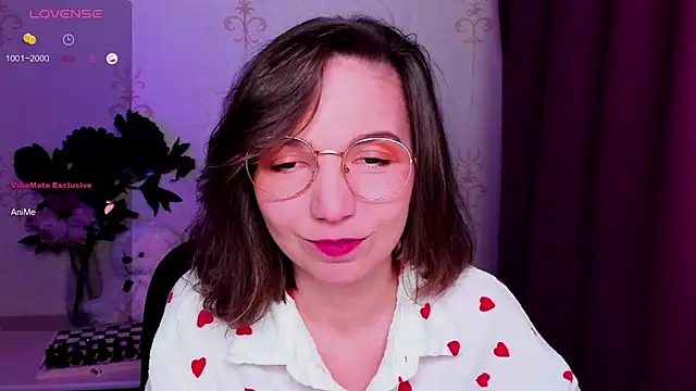 KindHazelHere  online show from 03-18-26, 06:11