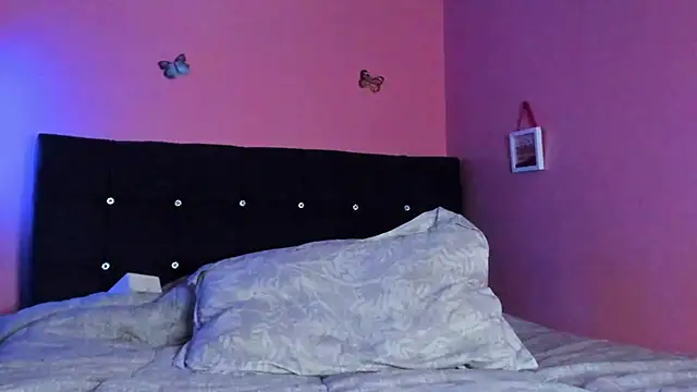 Snapshot of Miis_sara_ chatting on 03-18-25, 08:48 Miis sara  online show from 03-18-25, 08:48