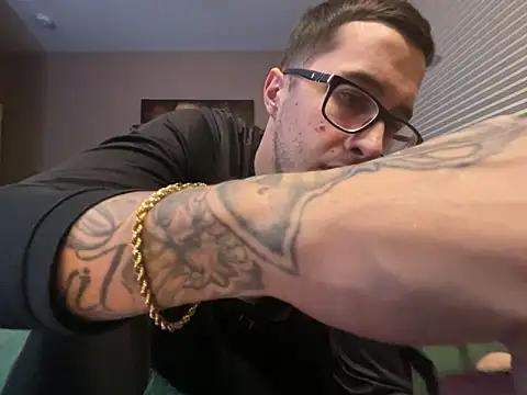 Snapshot of Bwcjoshbanks chatting on 01-02-25, 05:46 Bwcjoshbanks online show from 01-02-25, 05:46