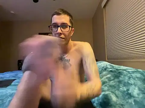 Snapshot of Bwcjoshbanks chatting on 02-14-25, 05:41 Bwcjoshbanks online show from 02-14-25, 05:41